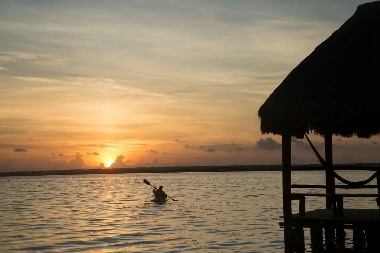 Private Bungalow @ Bacalar 7 Colors Lagoon Apartment